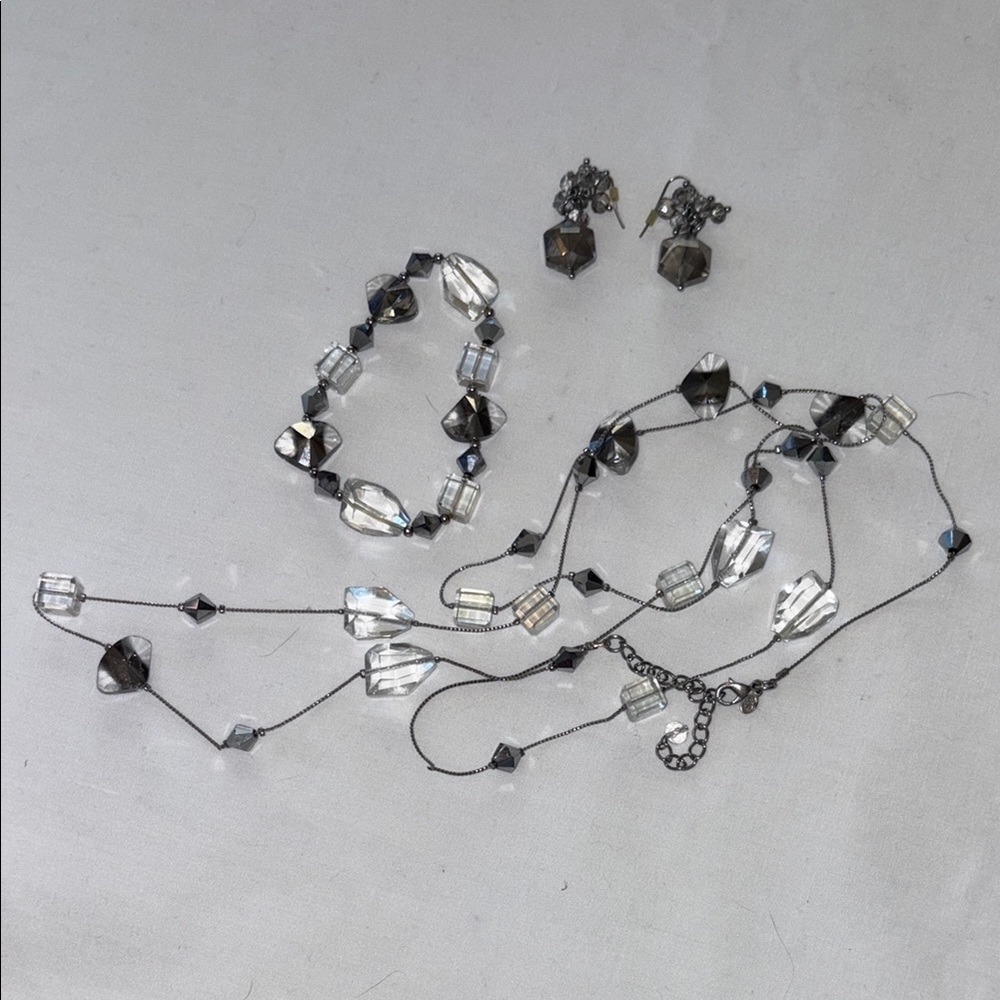 Silver and Gray Intricate Necklace, Bracelet and Earrings Set